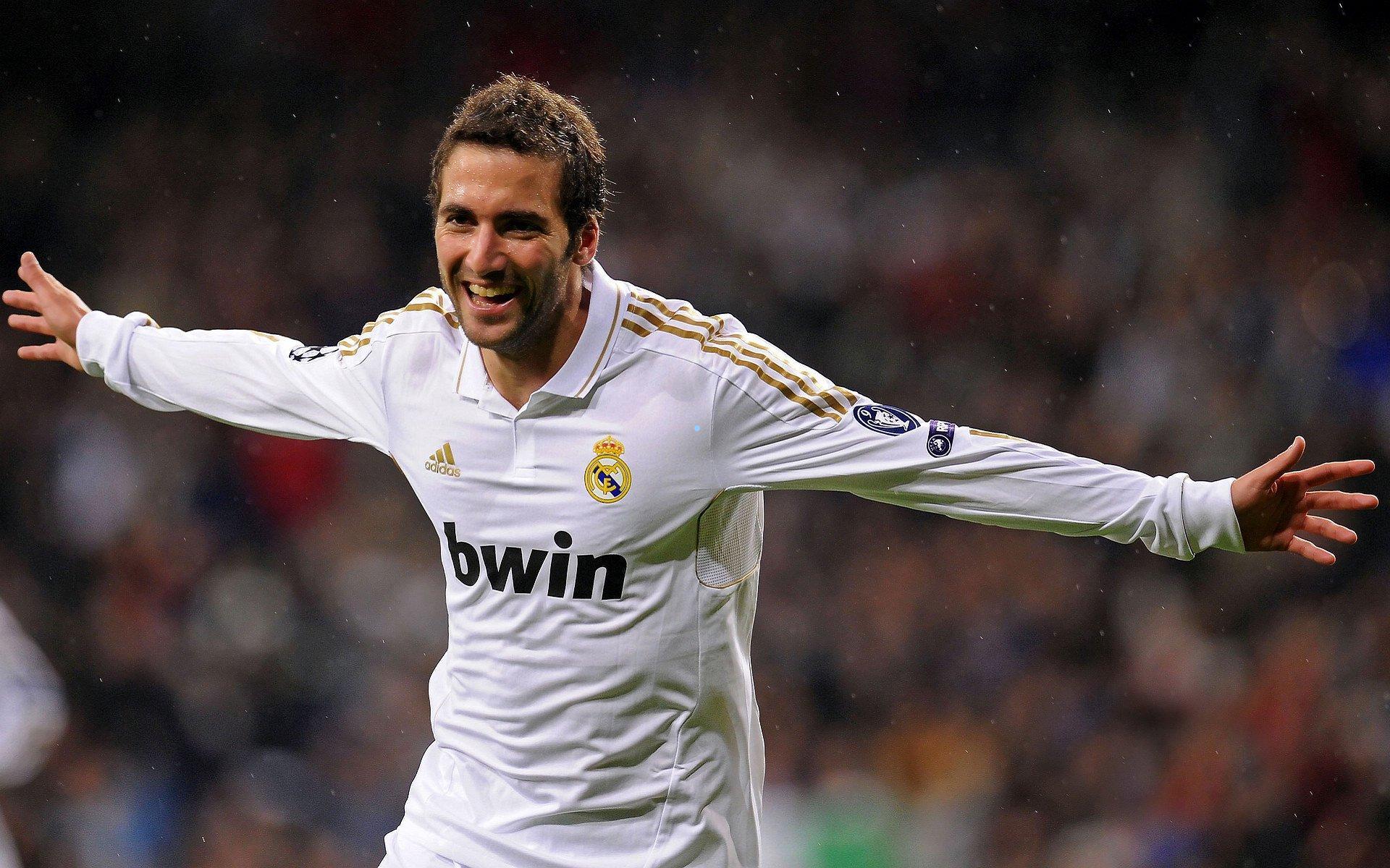 米利唐深情告别阿隆索，感恩共度岁月，祝福前程似锦