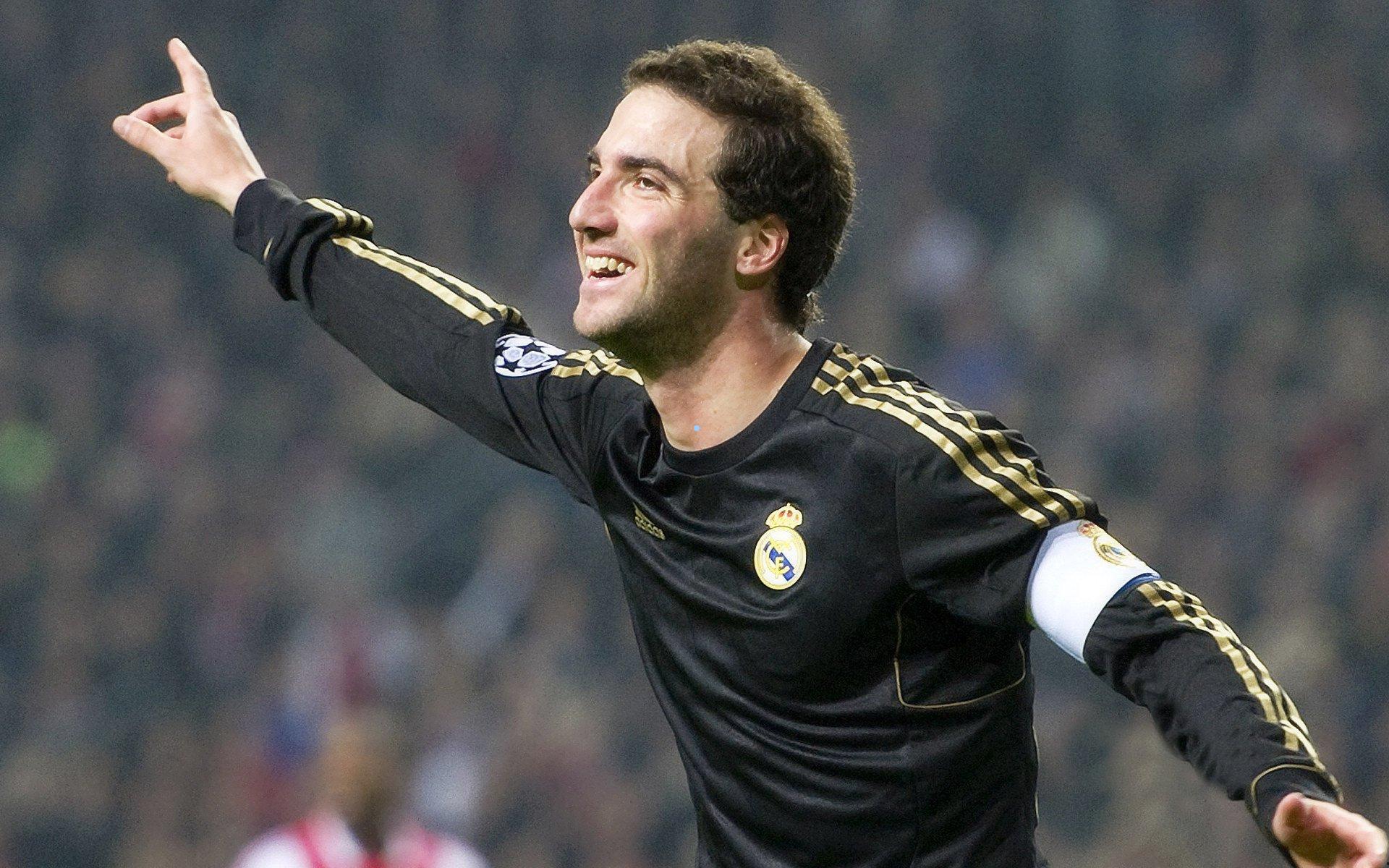 爱德华兹近九场状态炽热，场均31.3分高效输出引领森林狼高歌猛进